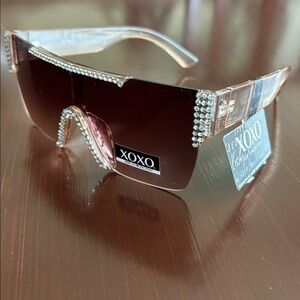 XOXO Flat Rhinestone top,100% UV protection,brown lens,gold arms,rimless CAT 2